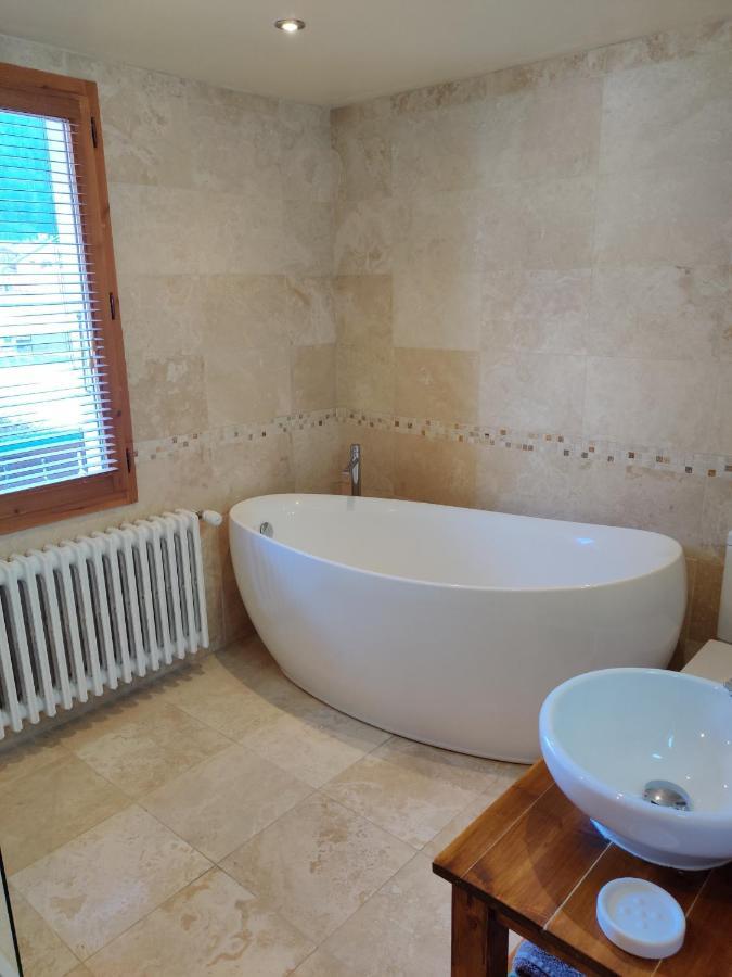 Spacious Ski Chalet In Traditional French Village, Sleeps 8, Four Star With Fibre Broadband Abondance Exterior foto